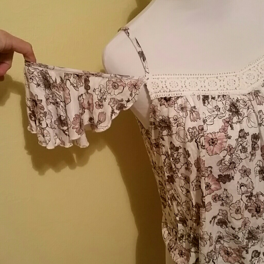 Aeropostale Spaghetti Strap Cold Shoulder Top